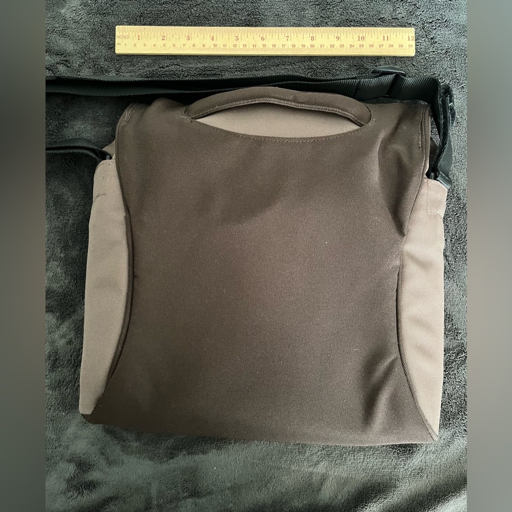 Crumpler The Skivvy, Computer Bag, Small - Picture 3 of 8